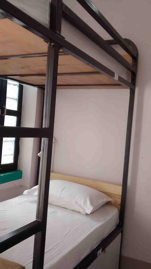 Hostelavie - Varanasi Ngoại thất bức ảnh