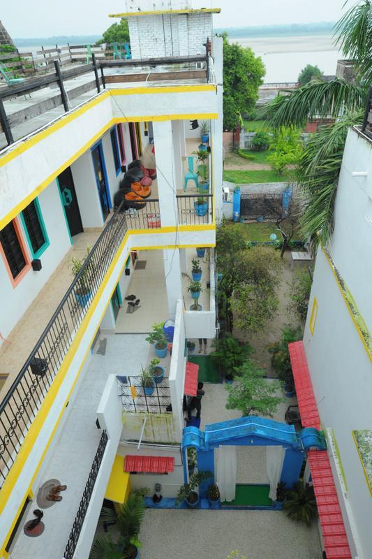 Hostelavie - Varanasi Ngoại thất bức ảnh